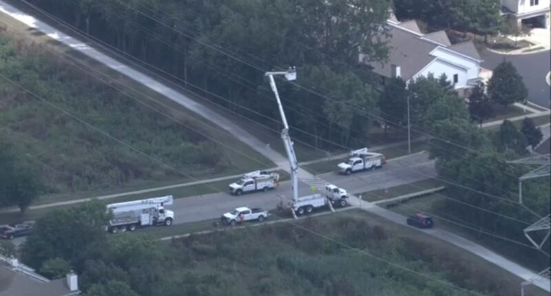 Thousands in Wheaton, Carol Stream, Winfield and Hanover Park without power after communication tower falls on power lines: ComEd