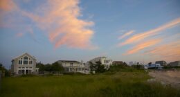 Tiny sliver of beachfront Hamptons driveway that owners refuse to sell
