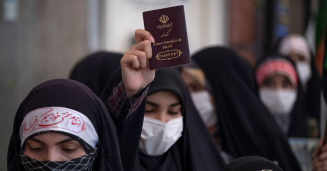 Trump Administration Weighing Immigration Ban on Members of Islamic Extremist Groups