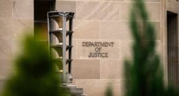 Trump eases rules for hiring temporary immigration judges