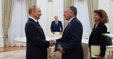 Trump's envoy meets Putin ahead of Russia-Ukraine peace deadline, the Kremlin says