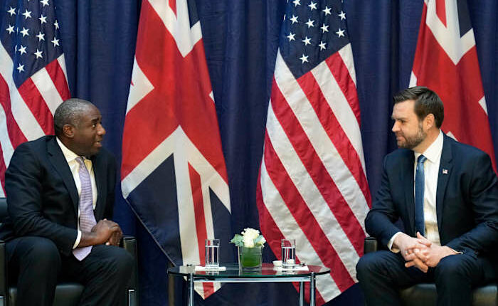 Vance, UK foreign secretary will meet before US vice president's vacation in the English countryside