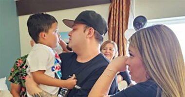 Watch: Kilmar Abrego Garcia reunites with family after release from federal custody