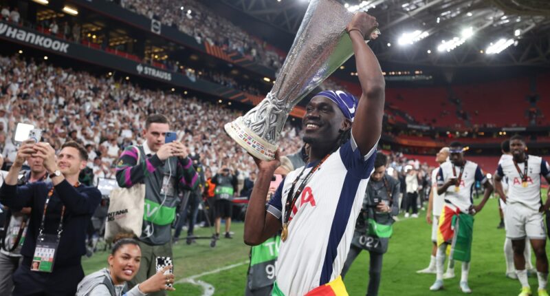 West Ham add Tottenham Hotspur star to list of midfield targets