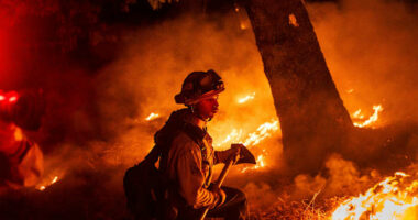 Wildfires expand in Oregon and California, threatening homes and prompting evacuations