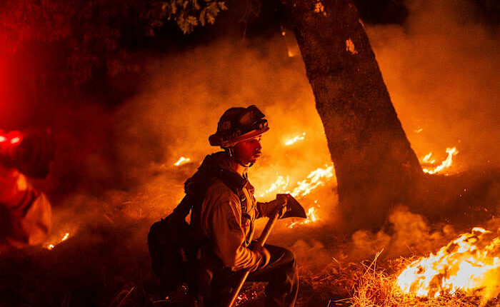 Wildfires expand in Oregon and California, threatening homes and prompting evacuations