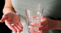 World's most popular painkiller may increase risk of 2 serious conditions
