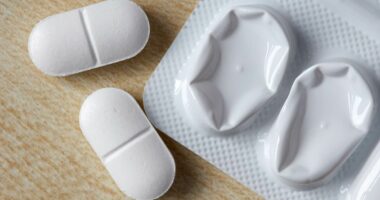 World's most popular painkiller may increase risk of autism and ADHD, Harvard experts warn: 'This could have major public health implications'