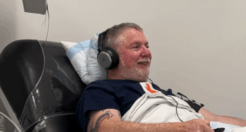 'If you can help, you should help': Oregon man donates 100th gallon of platelets to Red Cross