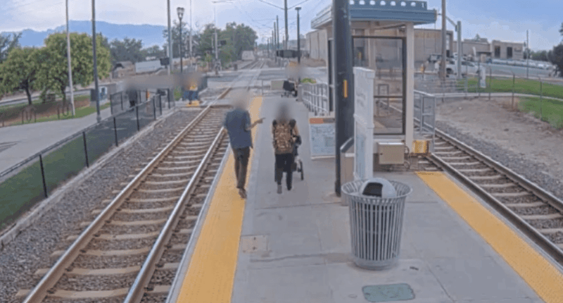 Bystander intervenes after man attempts to kidnap baby at Trax station