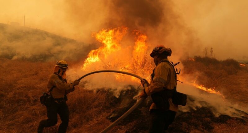 Canyon Fire burns through mountains north of Los Angeles