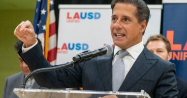 LA schools creating 'safe zones' to help students avoid ICE