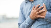 Painkiller taken by millions could trigger HEART FAILURE - experts sound the alarm: 'Doctors must act now'
