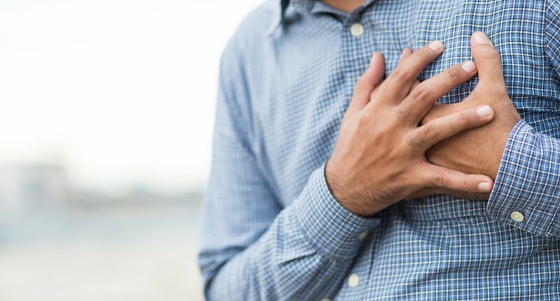 Painkiller taken by millions could trigger HEART FAILURE - experts sound the alarm: 'Doctors must act now'