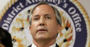 Paxton asks Illinois court to enforce Texas arrest warrants against state House Democrats