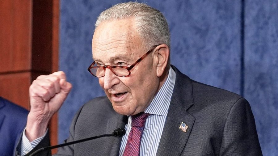Schumer Tells Trump: No Nobel Peace Prize for 'Betraying Ukraine' - Internewscast Journal