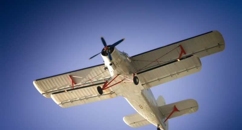 Small plane crashes while landing at Ohio airport