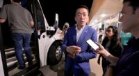Texas Democrats who fled to Illinois forced to evacuate hotel after bomb threat