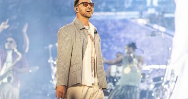 The real reason the rich and famous get lyme disease so often - as Justin Timberlake reveals he has the illness that also hit Justin Bieber and Kelly Osbourne