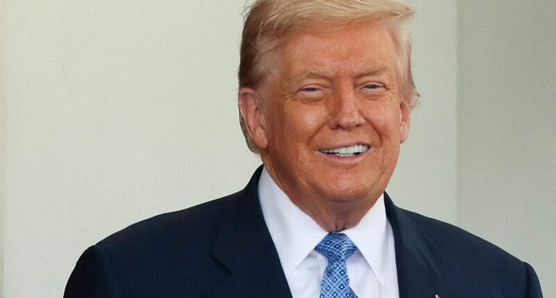 Trump banishes Obama and Bush portraits from prime White House spots and dumps them in obscure stairwell