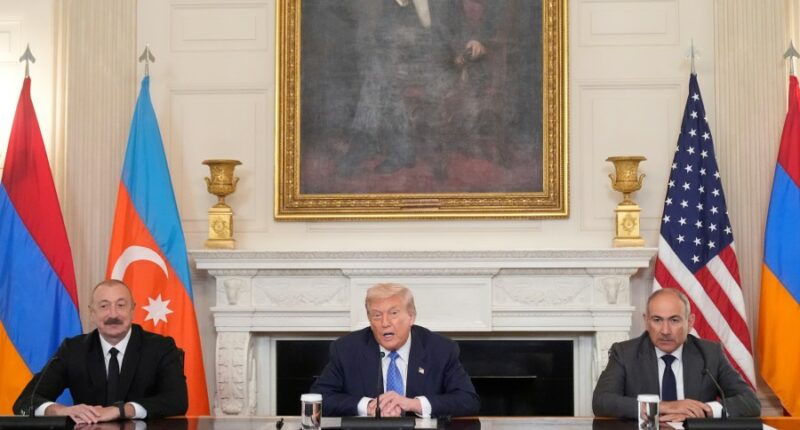 Trump meets with Armenia, Azerbaijan to sign declaration for peace