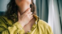 Woman ignored four key symptoms for a year before being diagnosed with cancer
