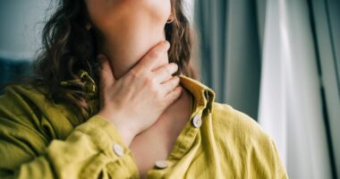 Woman ignored four key symptoms for a year before being diagnosed with cancer