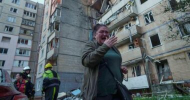 'I just have no more words': Russia blasts Ukraine with largest attack yet