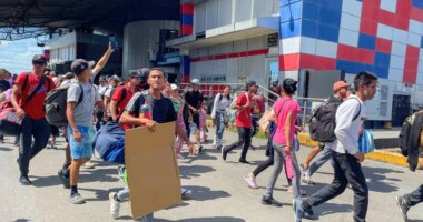 14K migrants hoping to enter US turn back, UN finds