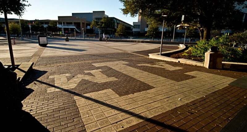 Texas A&M president resigns after viral dispute over course