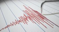7.4 earthquake hits east of Russia