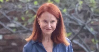 '90s TV star looks youthful at 81 on rare outing... can you guess who?
