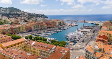 Americans heading to France accidentally end up in Africa