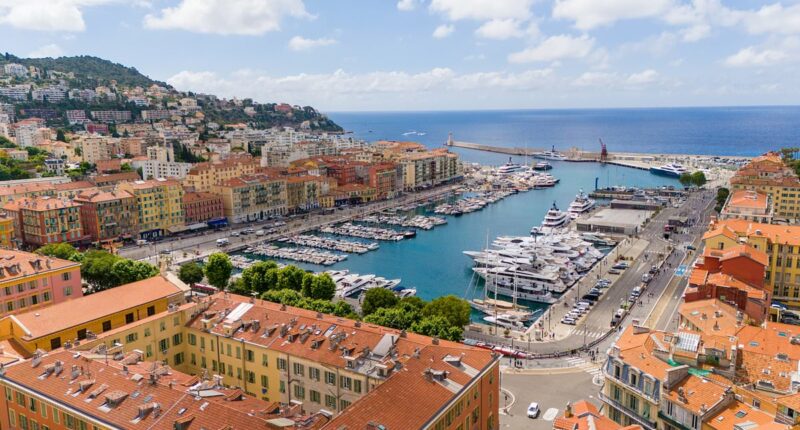 Americans heading to France accidentally end up in Africa