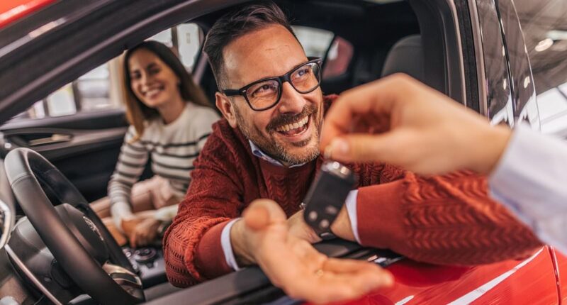 Americans reach record car debt… experts fear a 2008-like collapse