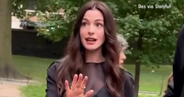 Anne Hathaway has another on set incident filming Devil Wears Prada 2