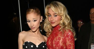 Ariana Grande accused of shading Sabrina Carpenter at MTV VMAs 2025