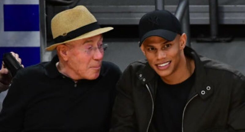 Billionaire mogul David Geffen, 82, offers divorce settlement to...