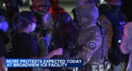 Broadview ICE protest against Chicago immigration operation 'Midway Blitz' expected after standoff between agents, demonstrators