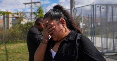 Chicago area center in Trump's immigration crackdown sparks complaints of inhumane conditions