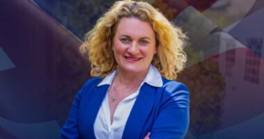 Council 'bonkers' for offering support over flags - deputy leader