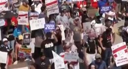 D.C. rallies in protest of Trump's federal troops