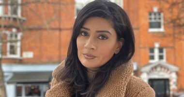Entrepreneur is racially abused by children on the Elizabeth line