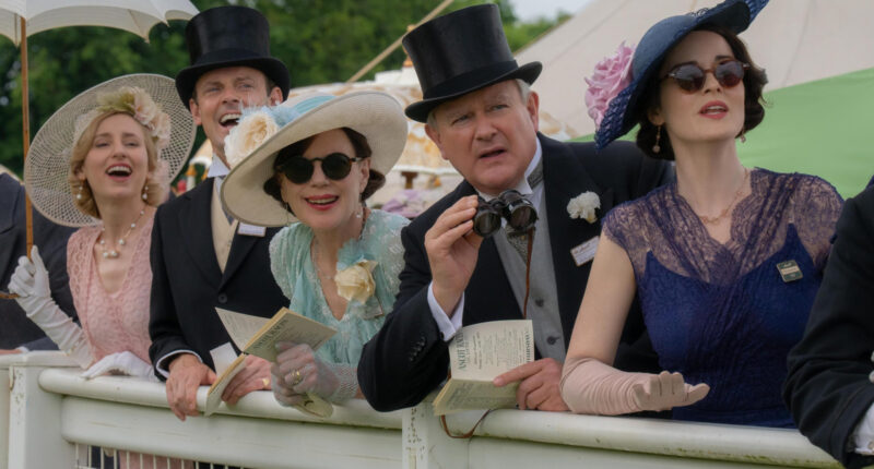 Every Downton Abbey Movie & TV Show, Ranked