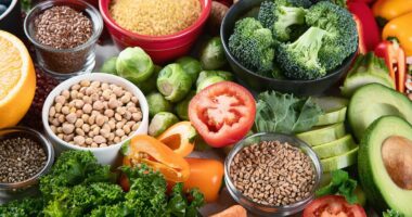 Expert warns of hidden dangers of 'fibremaxxing' - and why the healthy eating trend could backfire for some people