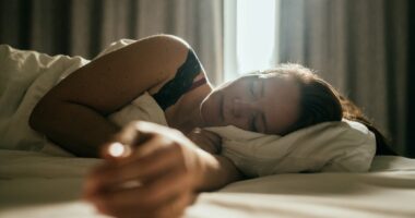 Experts reveal how to figure out the EXACT amount of time you need to sleep