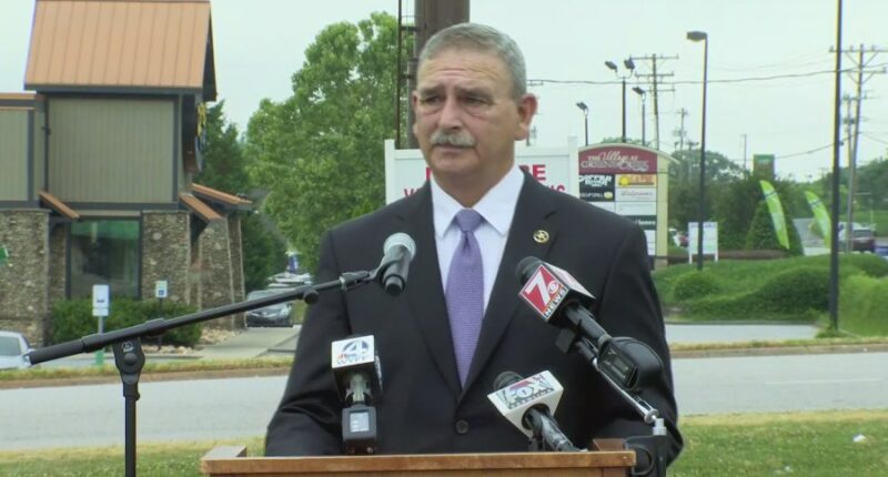 Former Spartanburg Co. sheriff, two others, agrees to plead guilty to federal charges