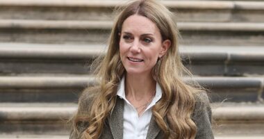 Good Heir Day! Kate returns to duties with blonde post-holiday hair