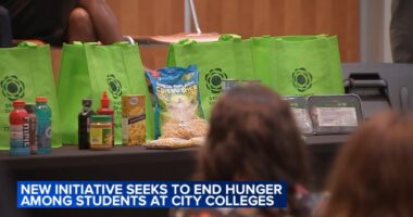 Gov. JB Pritzker, Chicago Mayor Brandon Johnson celebrate launch of Food Security for Life initiative at City Colleges