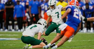 Gramatica's kick lifts South Florida to an 18-16 upset at No. 13 Florida and heats Napier's seat